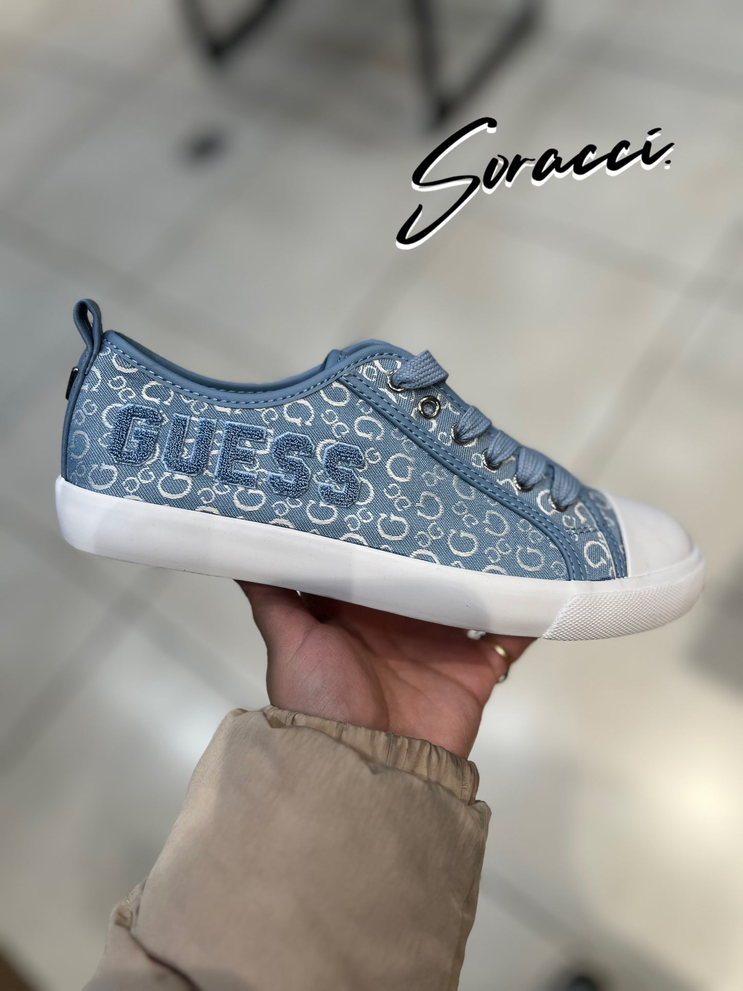 Zapatilla guess