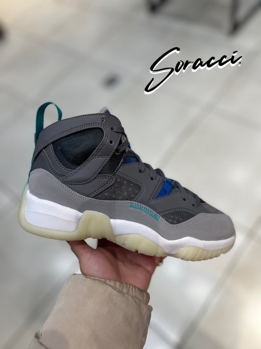 Zapatilla jordan Two Trey