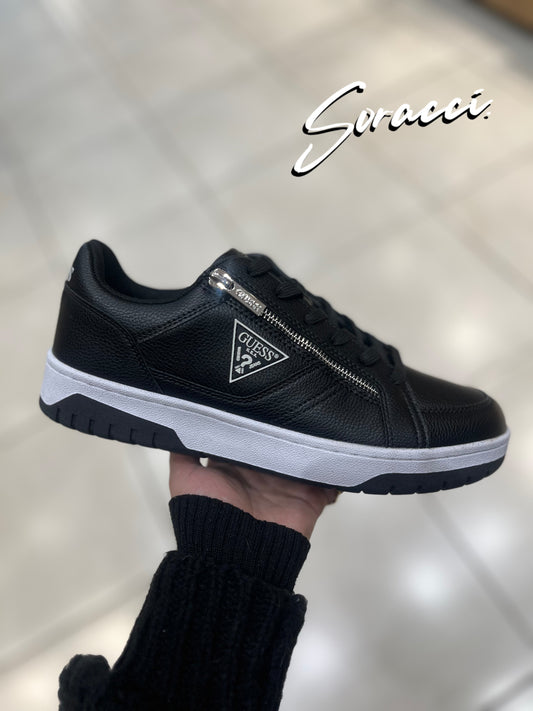 Zapatilla guess